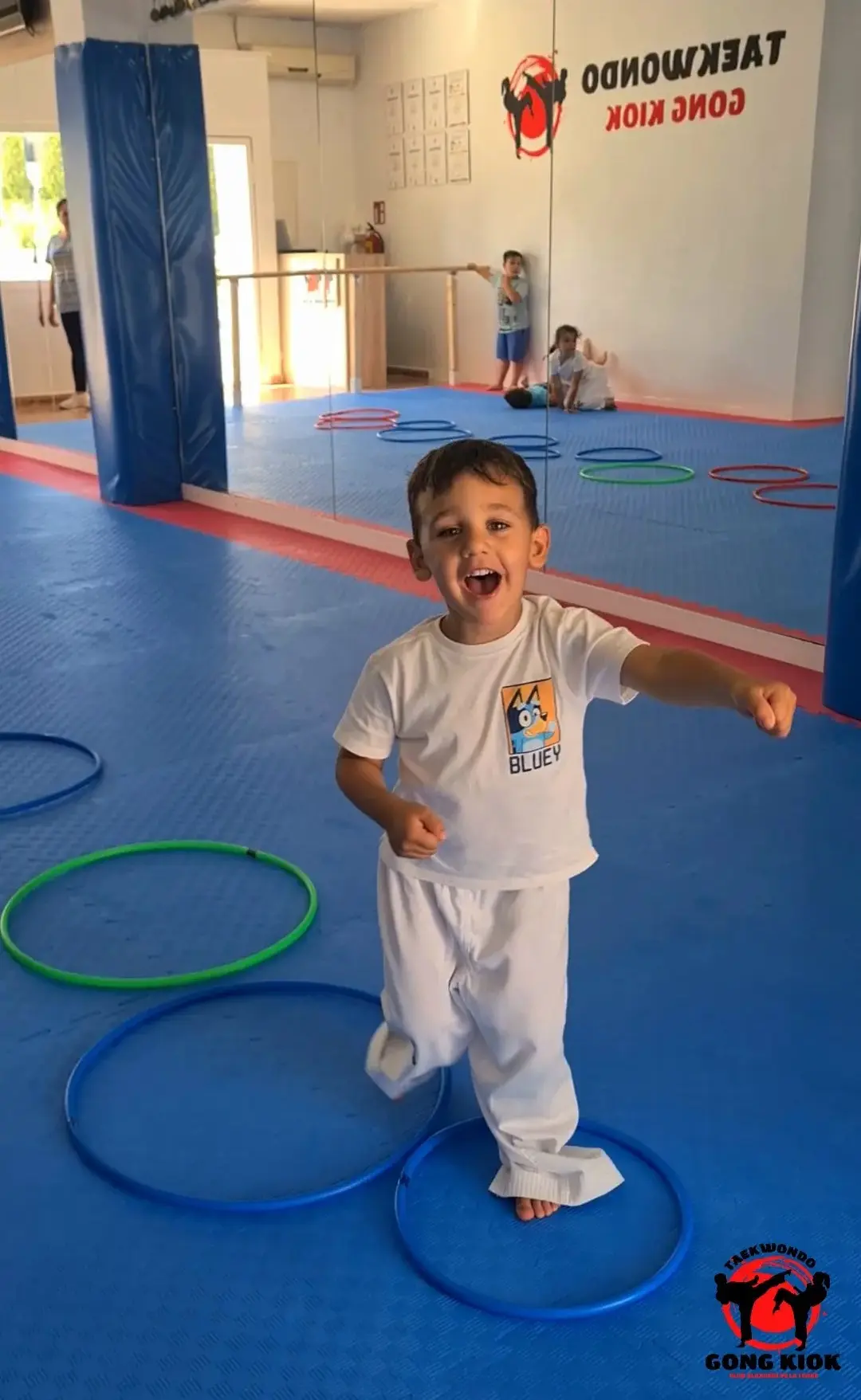 Galería de Beneficios del Taekwondo en los niños: crecimiento físico y emocional - Item 4