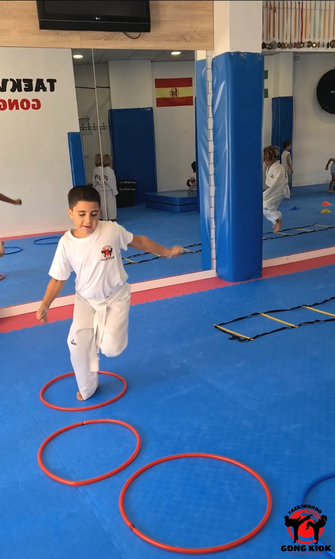 Galería de Beneficios del Taekwondo en los niños: crecimiento físico y emocional - Item 7